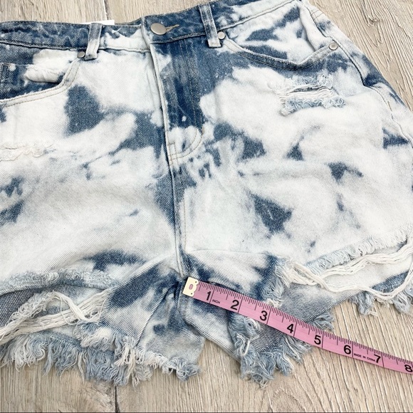 BP. Cut Off Shorts - Picture 7 of 7